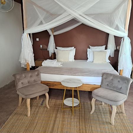 La Fandenoise Bed & Breakfast Thies Eksteriør bilde